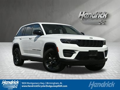 Used 2024 Jeep Grand Cherokee Altitude