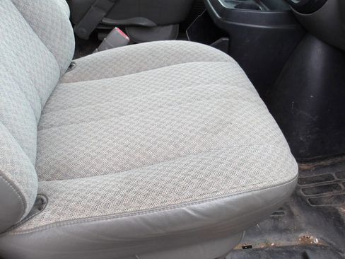 Used 2003 GMC Savana 3500 image 9