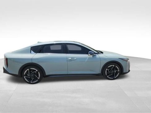 Used 2025 Kia K4 GT-Line w/ GT-Line Sunroof Package FWD image 2