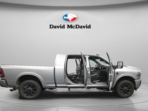 Used 2023 RAM 2500 Limited AWD/4WD image 43