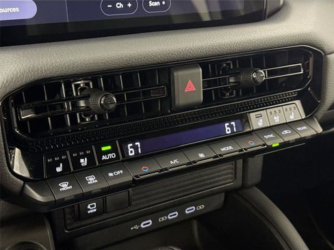 Certified 2024 Toyota Land Cruiser image 27