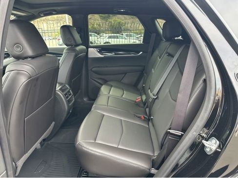 New 2025 Cadillac XT5 Premium Luxury image 17