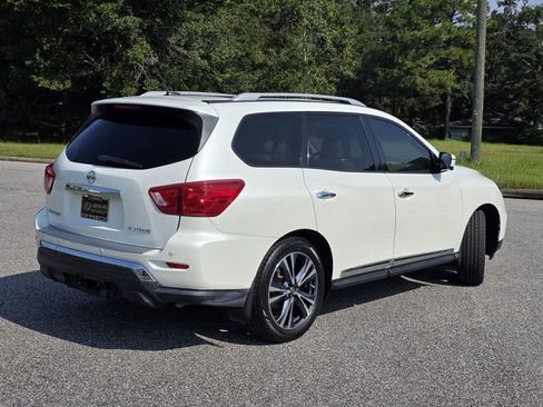 Used 2018 Nissan Pathfinder Platinum w/ Cargo Package FWD image 5