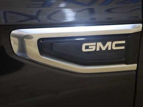 Used 2023 GMC Yukon Denali w/ Max Trailering Package image 18