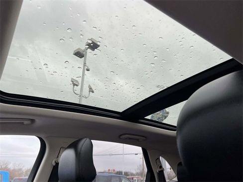 Used 2015 Ford Edge SEL w/ Equipment Group 201A image 24