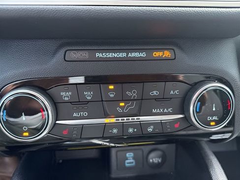Used 2022 Ford Escape SE w/ Convenience Package AWD/4WD image 15