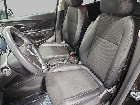 Used 2019 Buick Encore Preferred image 18