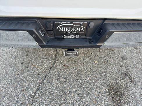 Used 2023 Ford F150 XLT w/ Max Trailer Tow Package image 11