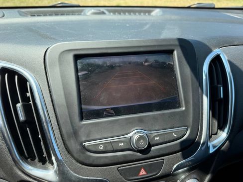Used 2020 Chevrolet Equinox LT AWD/4WD image 10