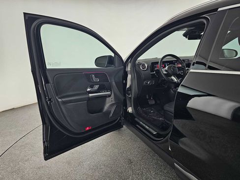 Certified 2025 Mercedes-Benz GLA 250 image 20