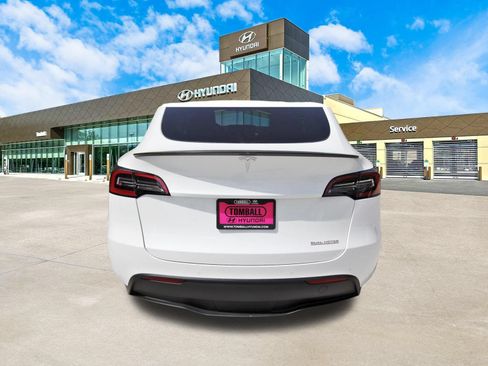Used 2022 Tesla Model Y Performance AWD/4WD image 31