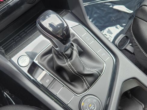 New 2026 Volkswagen Taos SEL AWD/4WD image 10