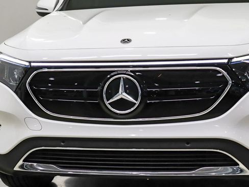 Used 2023 Mercedes-Benz EQB 300 4MATIC image 8
