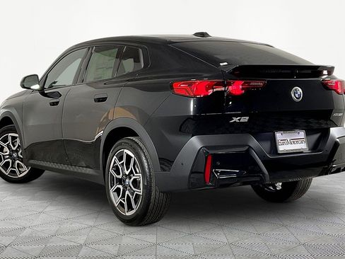 New 2026 BMW X2 xDrive28i w/ Convenience Package AWD/4WD image 4