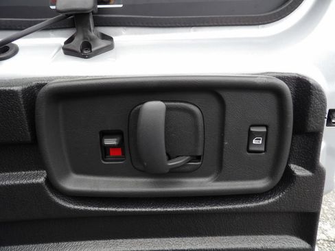 Used 2023 GMC Savana 2500 w/ Driver Convenience Package RWD image 44
