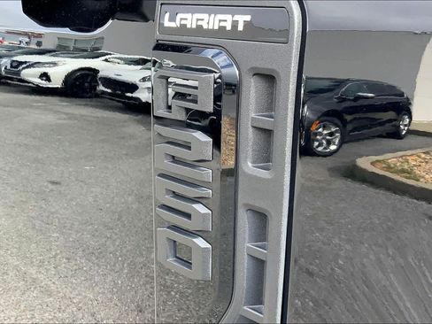 Used 2024 Ford F250 Lariat w/ Lariat Ultimate Package image 30