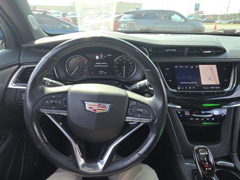 Used 2020 Cadillac XT6 Premium Luxury AWD/4WD image 14