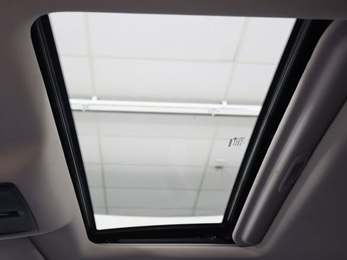 Used 2022 Nissan Altima 2.0 SR image 19