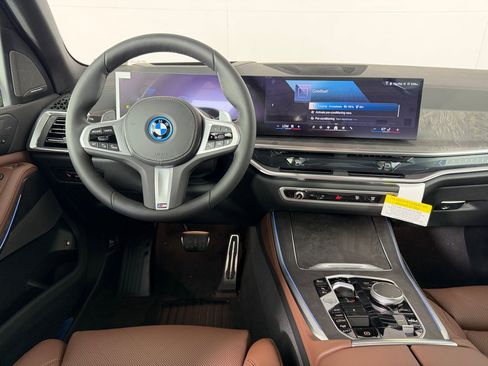 New 2026 BMW X5 xDrive50e w/ M Sport Package image 31