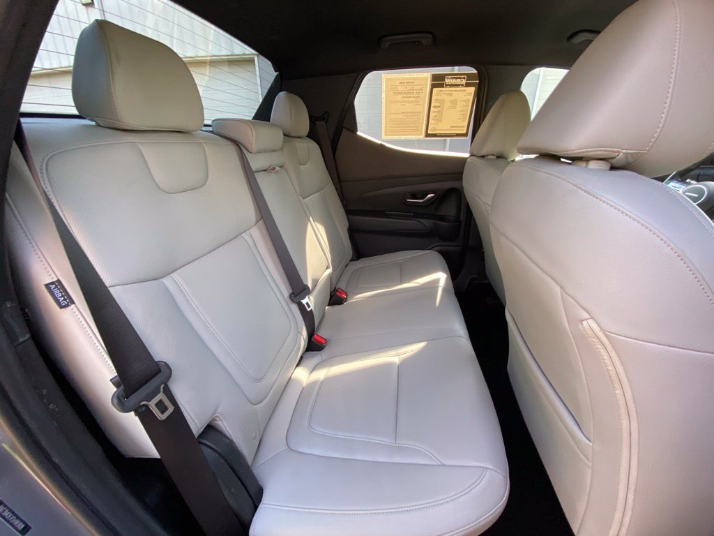 Used 2025 Hyundai Santa Cruz SEL FWD image 35