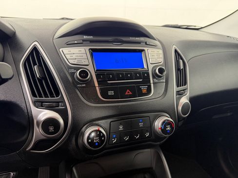 Used 2012 Hyundai Tucson GLS FWD image 15