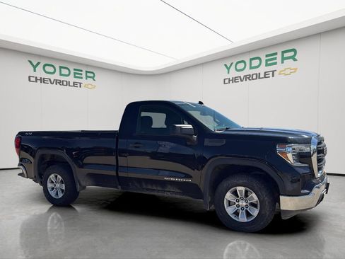 Used 2022 GMC Sierra 1500 Pro w/ Sierra Value Package AWD/4WD image 3
