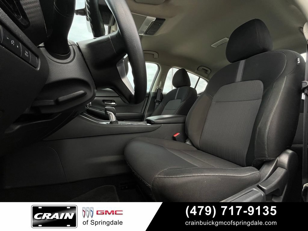 Used 2025 Nissan Sentra SV FWD image 23