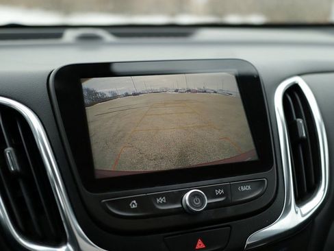 Used 2018 Chevrolet Equinox LT w/ Sun & Infotainment Package image 14