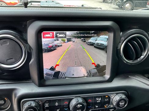 Used 2023 Jeep Wrangler Unlimited Rubicon 392 w/ Trailer Tow Package image 27