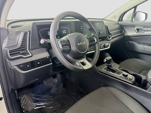 Used 2024 Kia Sportage LX FWD image 22