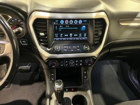 Used 2019 GMC Acadia SLT image 29