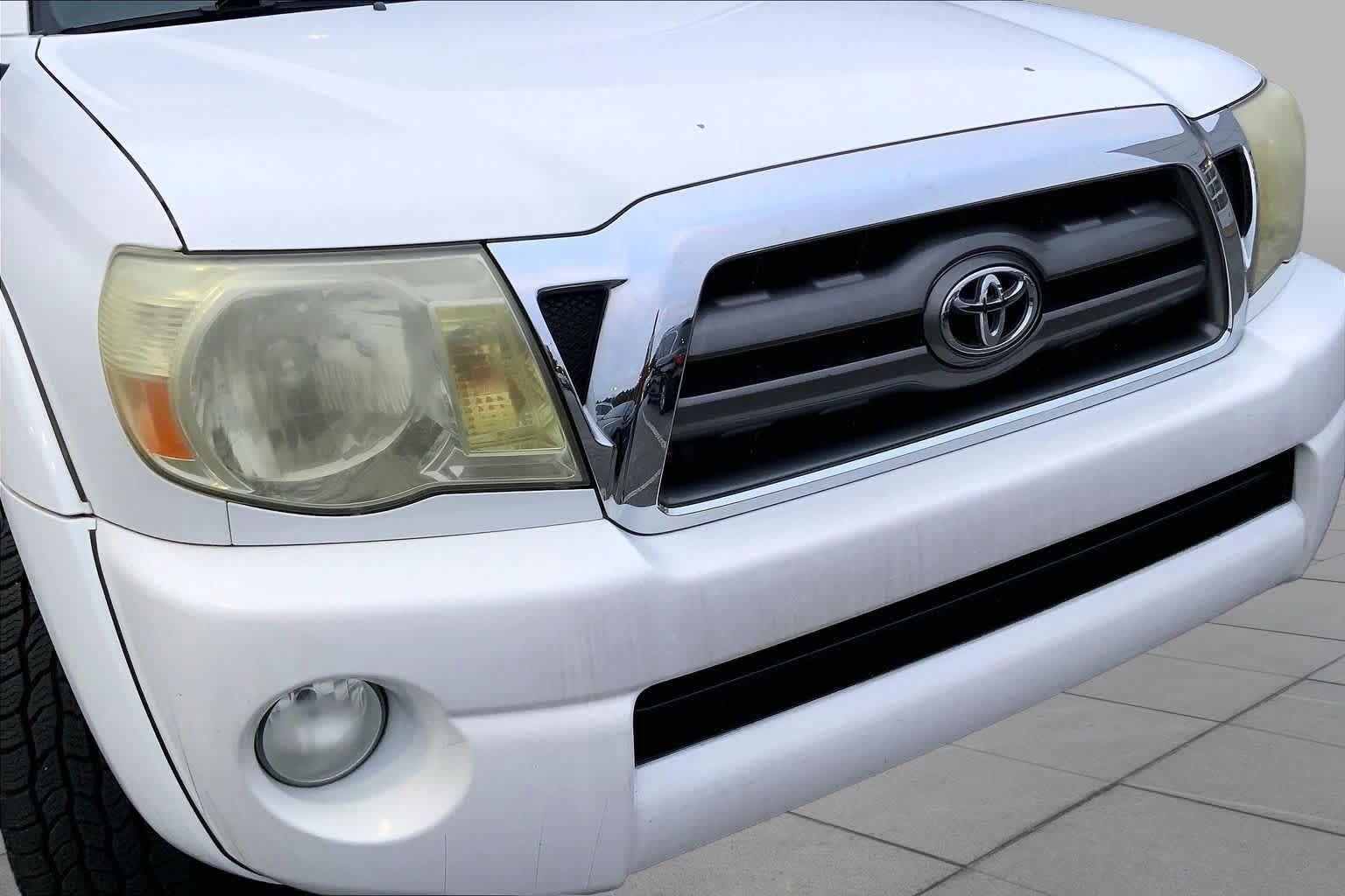 Used 2010 Toyota Tacoma PreRunner RWD image 25