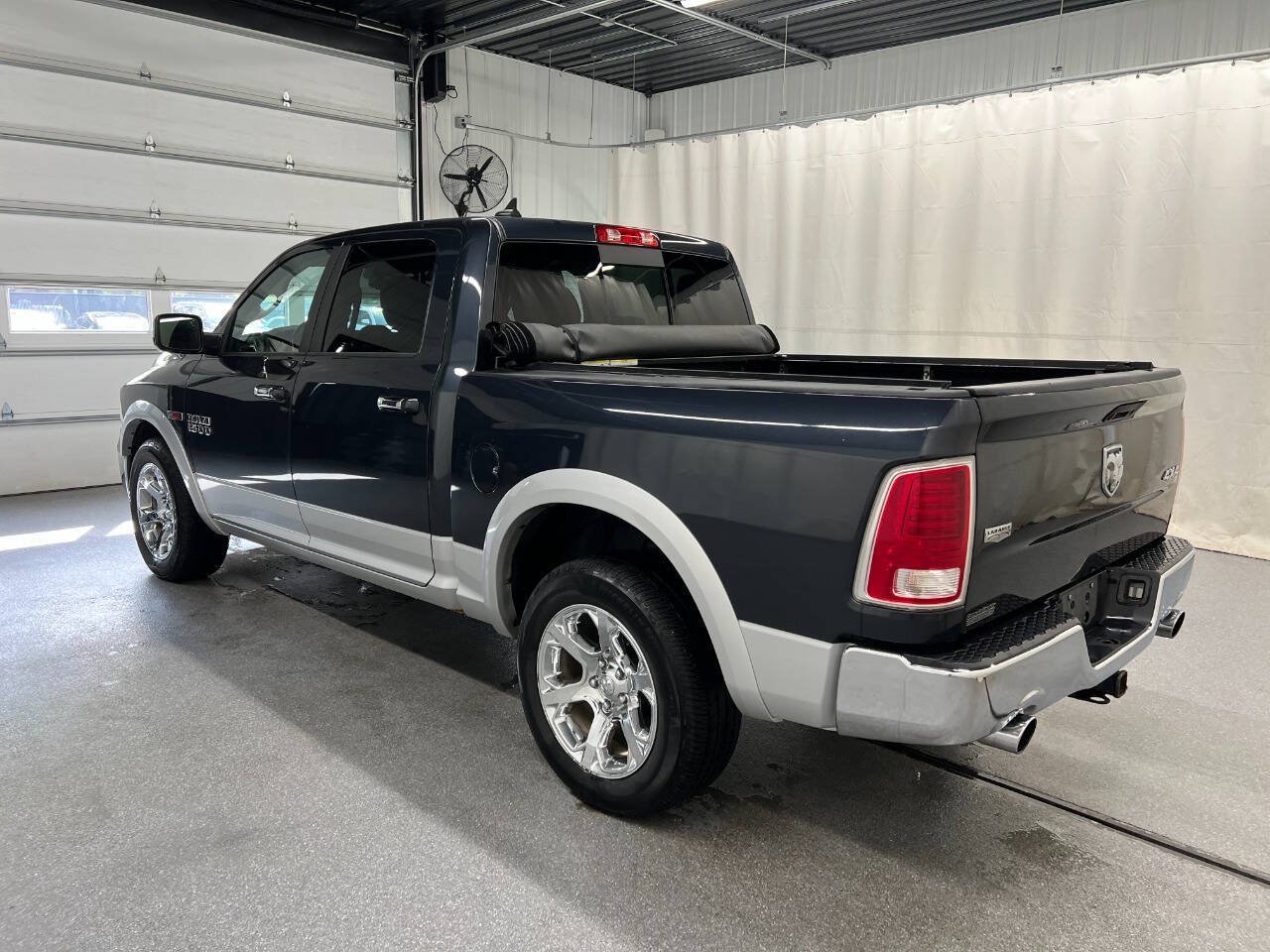 Used 2015 RAM 1500 Laramie w/ Convenience Group AWD/4WD image 6