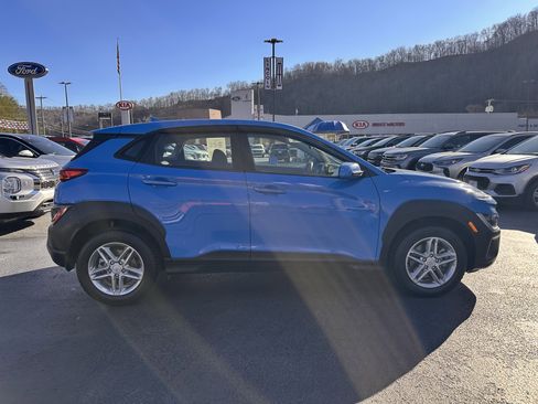 Used 2022 Hyundai Kona SE image 24