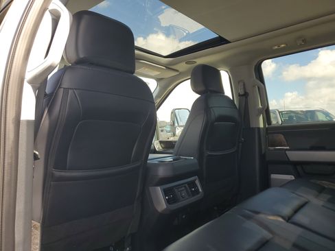 Used 2025 Ford F250 Lariat w/ Lariat Ultimate Package image 18