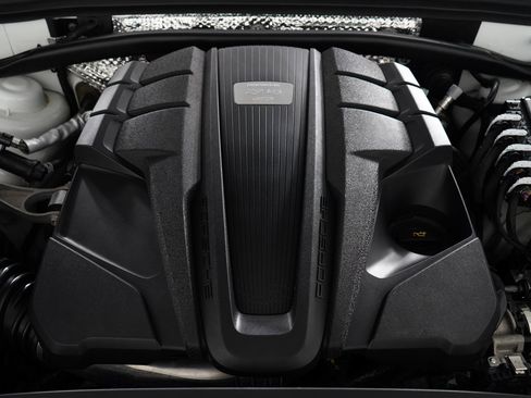 Used 2023 Porsche Macan GTS w/ Premium Package Plus image 59