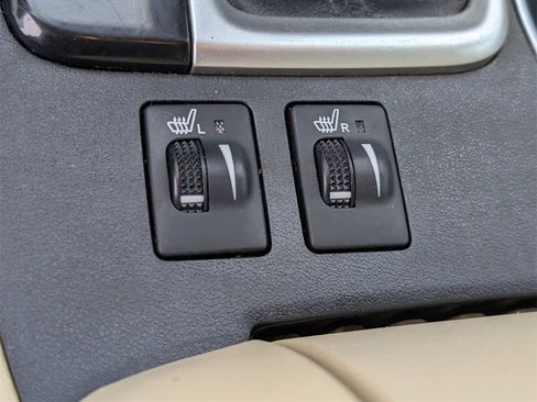 Used 2018 Toyota Highlander XLE image 19