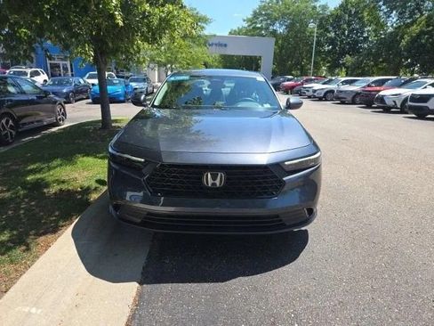 Used 2023 Honda Accord EX image 13
