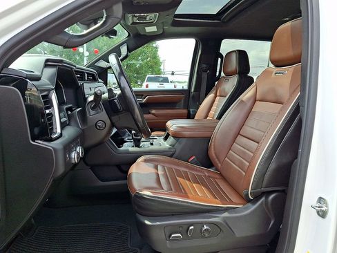 Used 2024 GMC Sierra 1500 Denali Ultimate AWD/4WD image 14