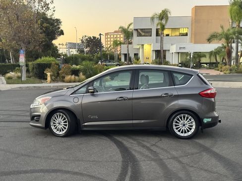 Used 2014 Ford C-MAX Energi SEL FWD image 2