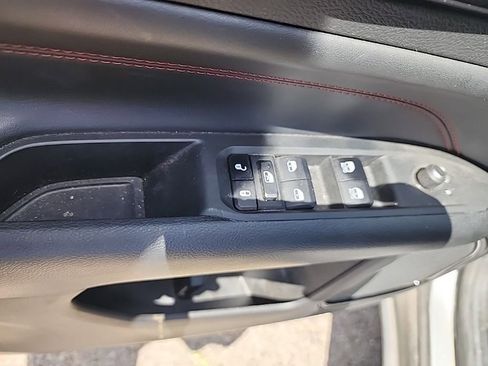 Used 2022 Jeep Compass Trailhawk AWD/4WD image 13
