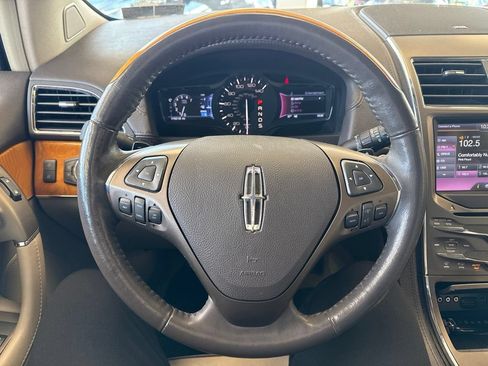 Used 2013 Lincoln MKX AWD image 15