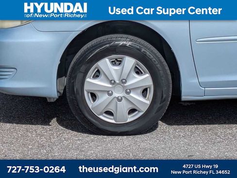 Used 2006 Toyota Camry LE FWD image 10