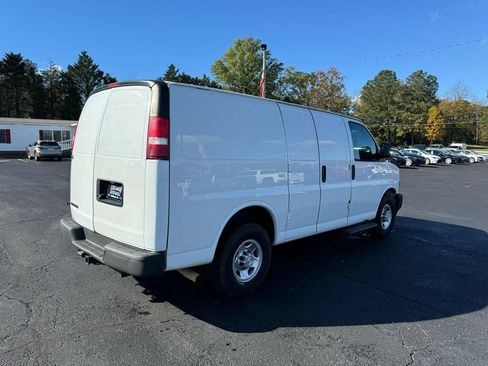 Used 2019 Chevrolet Express 2500 w/ Driver Convenience Package RWD image 6