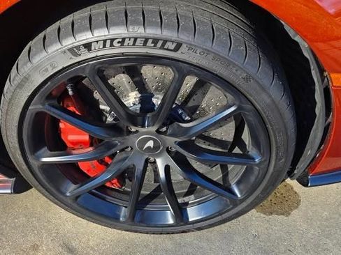 Used 2019 McLaren 570S image 7