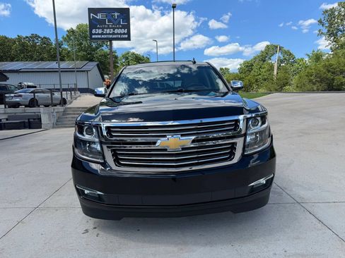 Used 2020 Chevrolet Suburban Premier AWD/4WD image 4