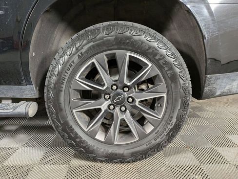 Used 2021 Chevrolet Tahoe Z71 w/ Z71 Signature Package image 13