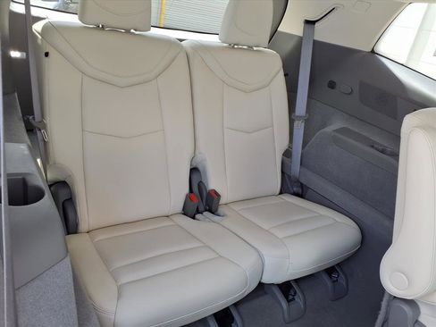 Certified 2023 Cadillac XT6 Premium Luxury FWD image 14