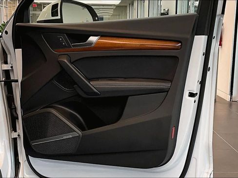 Certified 2023 Audi Q5 2.0T Premium Plus w/ Premium Plus Package image 23