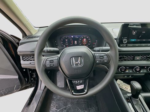 Certified 2025 Honda Accord LX image 8